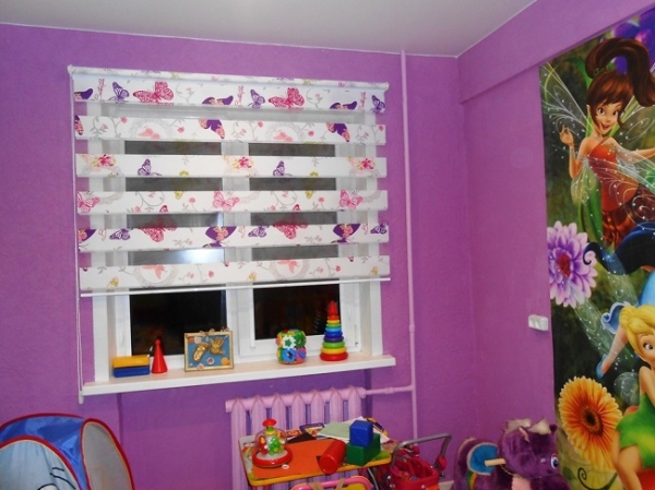 Рулонные шторы «день-ночь» на пластиковые окна: в интерьере, выбор конструкции, монтаж Рулонные шторы «день-ночь» на пластиковые окна: в интерьере, выбор конструкции, монтаж