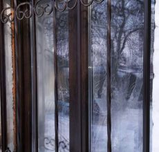 Установка решеток на окна: варианты конструкций и схема установки