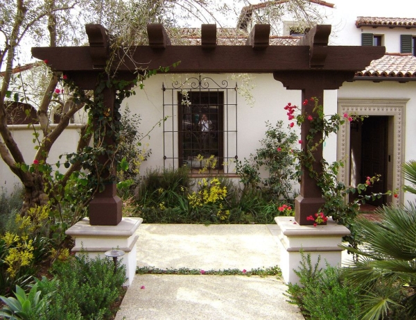 Решетки на окна — 105 фото лучших вариантов защиты окон и балконов Решетки на окна — 105 фото лучших вариантов защиты окон и балконов