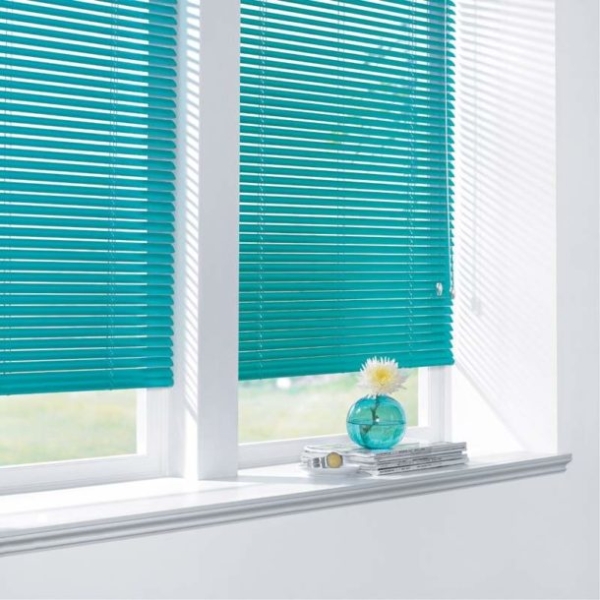 Какие жалюзи выбрать для пластиковых окон (40 фото) Какие жалюзи выбрать для пластиковых окон (40 фото)