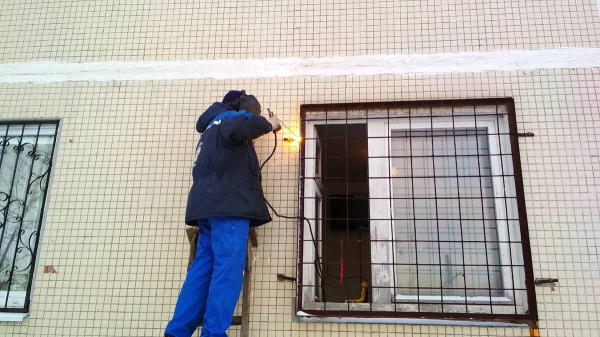 Установка решеток на окна — виды и способы крепления, варианты Установка решеток на окна — виды и способы крепления, варианты