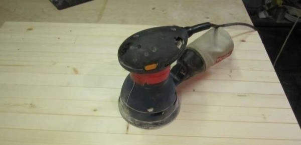 Покраска вагонки – как и чем покрыть (покрасить, пропитать, обработать) деревянную вагонку внутри и снаружи дома, бани, балкона Покраска вагонки – как и чем покрыть (покрасить, пропитать, обработать) деревянную вагонку внутри и снаружи дома, бани, балкона