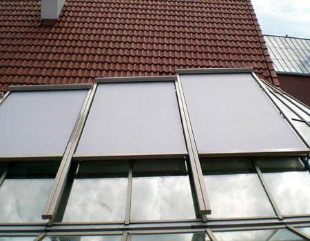 Жалюзи для зимнего сада: разновидности уличных жалюзи Жалюзи для зимнего сада: разновидности уличных жалюзи