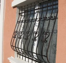 Установка решеток на окна: варианты конструкций и схема установки