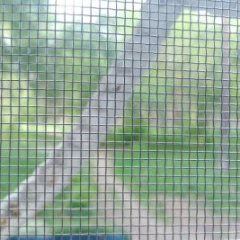 Москитные сетки на пластиковые окна и двери Москитные сетки на пластиковые окна и двери