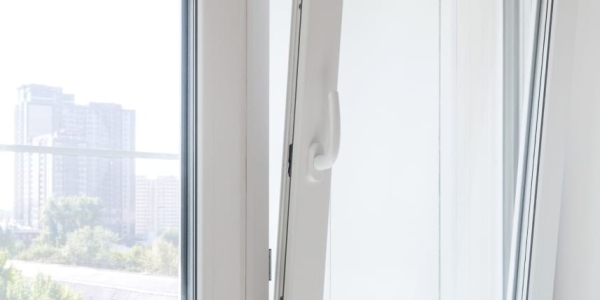 Что такое зажимной профиль для стекла, как он устанавливается