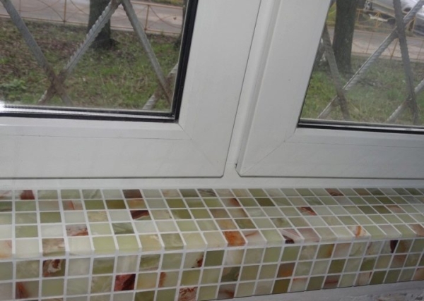 Как приклеить мозаику на пластиковый подоконник Как приклеить мозаику на пластиковый подоконник