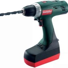 Как установить жалюзи горизонтальные на пластиковые окна (70 фото): как повесить на потолок, монтаж на стену и створку без сверления Как установить жалюзи горизонтальные на пластиковые окна (70 фото): как повесить на потолок, монтаж на стену и створку без сверления