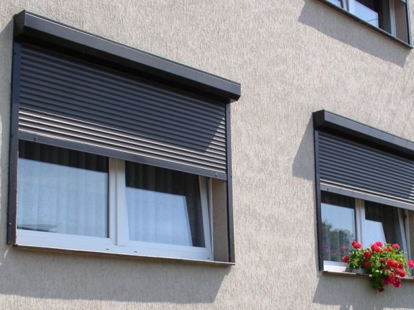 Решетки на окна — 105 фото лучших вариантов защиты окон и балконов Решетки на окна — 105 фото лучших вариантов защиты окон и балконов