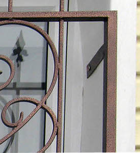 Установка решеток на окна — виды и способы крепления, варианты Установка решеток на окна — виды и способы крепления, варианты