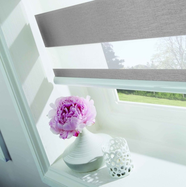 Рулонные шторы День Ночь на пластиковые окна: описание, установка