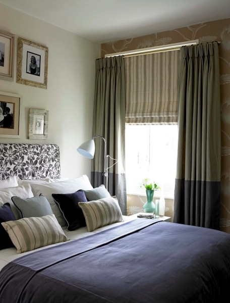 Жалюзи в спальню (75 фото): выбираем на пластиковые окна вертикальные и горизонтальные жалюзи Жалюзи в спальню (75 фото): выбираем на пластиковые окна вертикальные и горизонтальные жалюзи