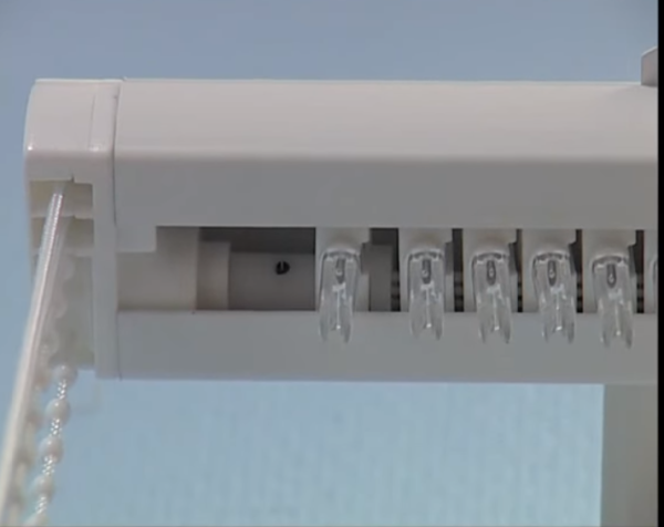 Как установить жалюзи горизонтальные на пластиковые окна (70 фото): как повесить на потолок, монтаж на стену и створку без сверления Как установить жалюзи горизонтальные на пластиковые окна (70 фото): как повесить на потолок, монтаж на стену и створку без сверления