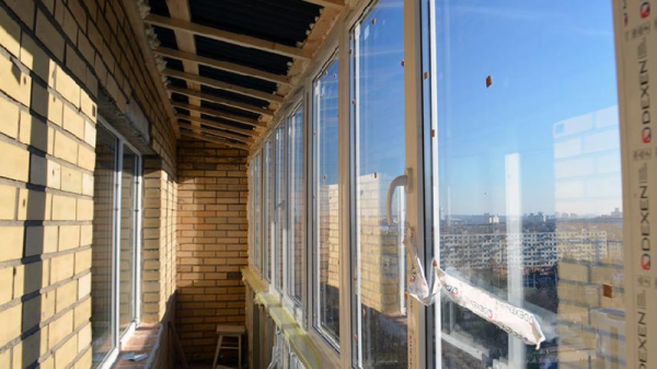 Крыша балкона на последнем этаже своими руками: установка и герметизация Крыша балкона на последнем этаже своими руками: установка и герметизация