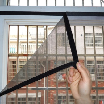 Москитные сетки на пластиковые окна и двери Москитные сетки на пластиковые окна и двери