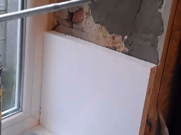 Как утеплить пластиковые окна если продувает своими руками