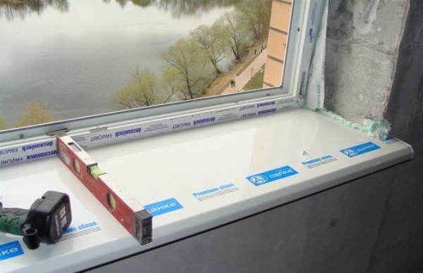 Как снять подоконник с пластикового окна Как снять подоконник с пластикового окна