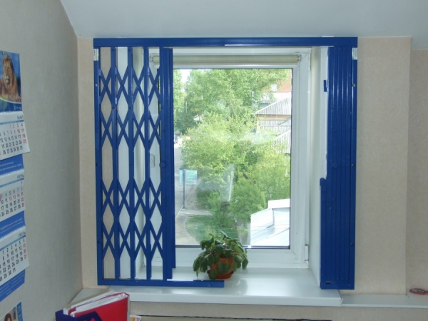 Решетки на окна — 100 фото готовых решений Решетки на окна — 100 фото готовых решений