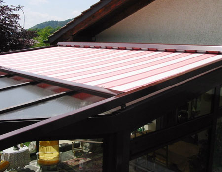 Жалюзи для зимнего сада: разновидности уличных жалюзи Жалюзи для зимнего сада: разновидности уличных жалюзи