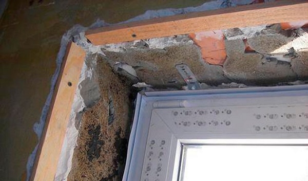 Отделка окон снаружи: разнообразие материалов и способы монтажа Отделка окон снаружи: разнообразие материалов и способы монтажа