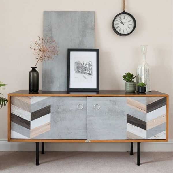 Как снять самоклеящуюся пленку со стекла