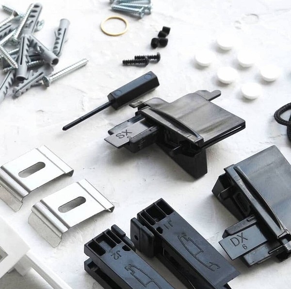 Как установить москитную сетку на дверь