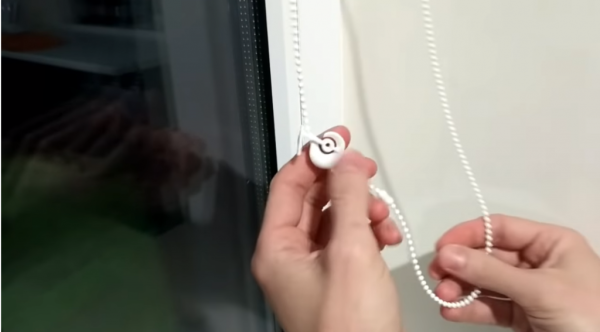 Как установить жалюзи горизонтальные на пластиковые окна (70 фото): как повесить на потолок, монтаж на стену и створку без сверления Как установить жалюзи горизонтальные на пластиковые окна (70 фото): как повесить на потолок, монтаж на стену и створку без сверления