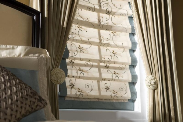 Римские шторы: 100+ фото в интерьере, красивые идеи дизайна и оформления окна Римские шторы: 100+ фото в интерьере, красивые идеи дизайна и оформления окна