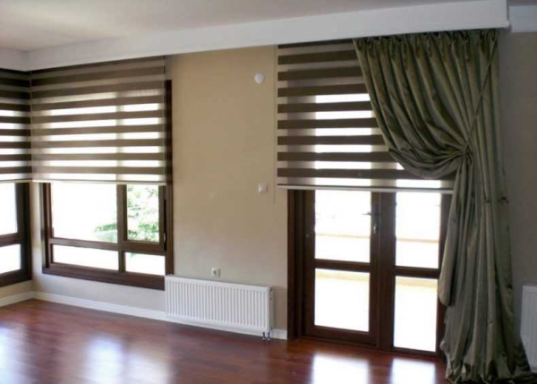 Рулонные шторы День Ночь на пластиковые окна: описание, установка