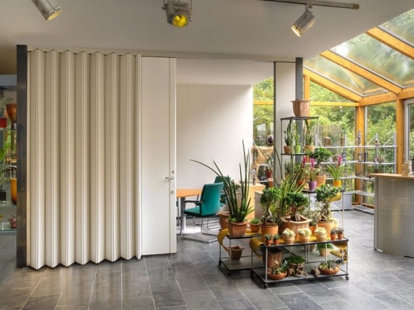 Перегородка жалюзи: виды, функции, применение Перегородка жалюзи: виды, функции, применение