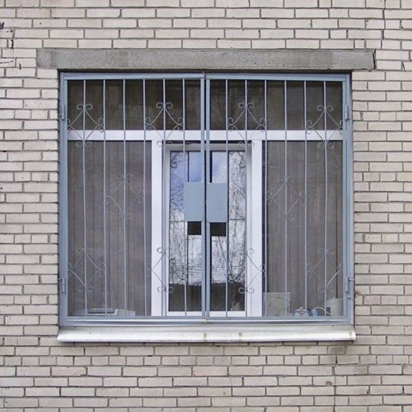 Решетки на окна — 105 фото лучших вариантов защиты окон и балконов Решетки на окна — 105 фото лучших вариантов защиты окон и балконов