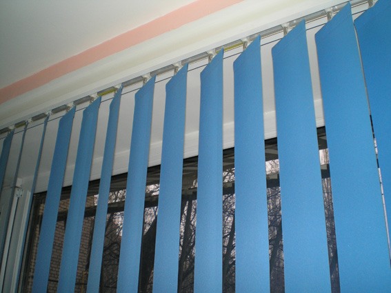 Установка жалюзи на пластиковое окно: пошаговое руководство