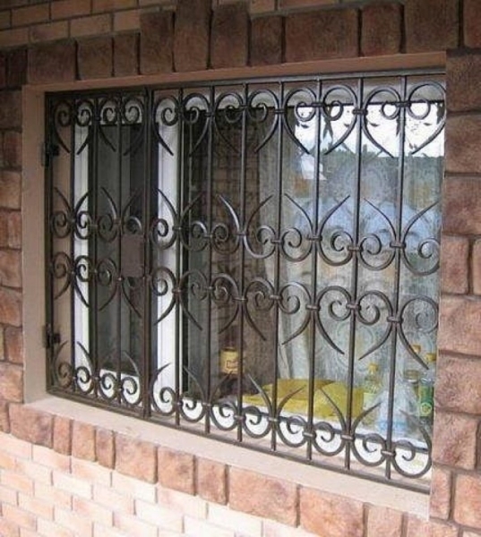 Решетки на окна — 105 фото лучших вариантов защиты окон и балконов Решетки на окна — 105 фото лучших вариантов защиты окон и балконов