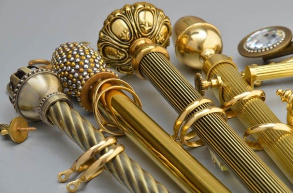 Как повесить потолочную гардину: как правильно закрепить и как снять