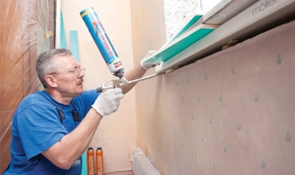 Как утеплить пластиковые окна если продувает своими руками