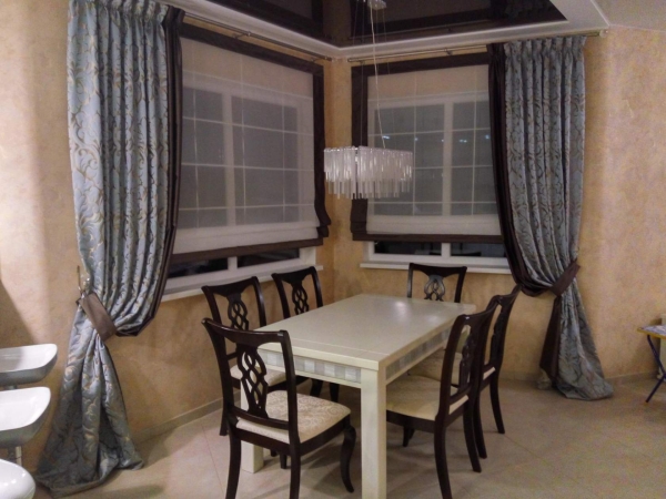 Римские шторы: 100+ фото в интерьере, красивые идеи дизайна и оформления окна Римские шторы: 100+ фото в интерьере, красивые идеи дизайна и оформления окна