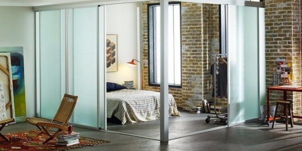 Перегородка жалюзи: виды, функции, применение Перегородка жалюзи: виды, функции, применение