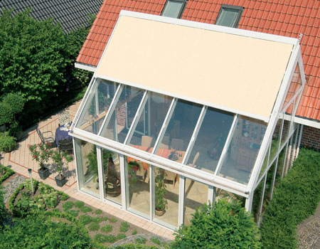 Жалюзи для зимнего сада: разновидности уличных жалюзи Жалюзи для зимнего сада: разновидности уличных жалюзи