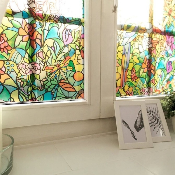 Как снять самоклеящуюся пленку со стекла