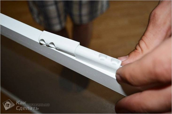 Как установить москитную сетку на дверь