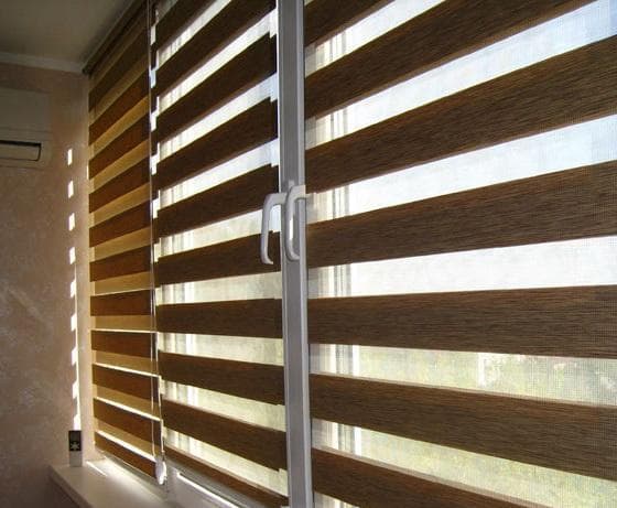 Рулонные шторы День Ночь на пластиковые окна: описание, установка