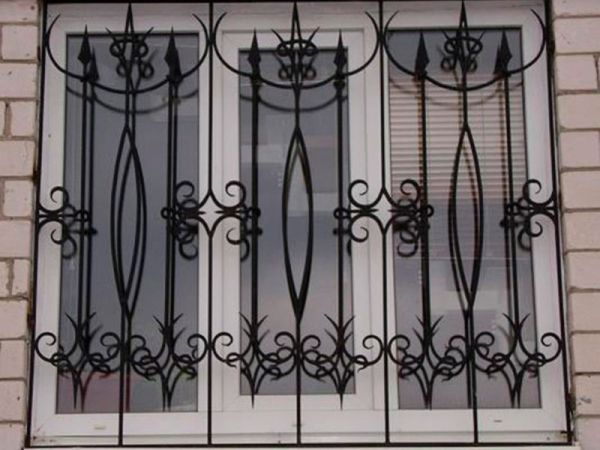 Установка решеток на окна: варианты конструкций и схема установки