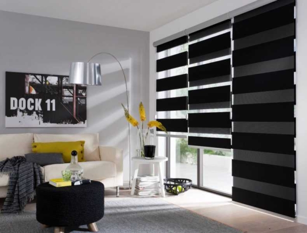 Рулонные шторы День Ночь на пластиковые окна: описание, установка