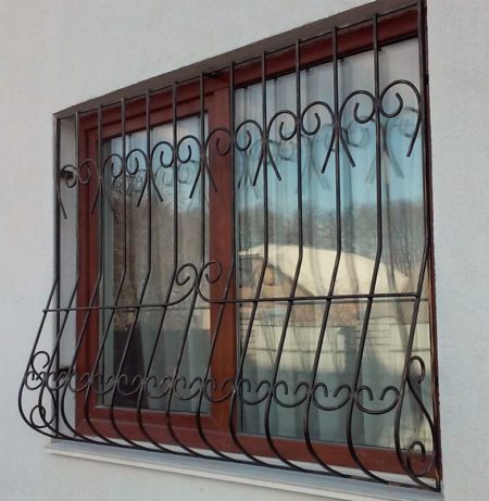 Решетки на окна — 100 фото готовых решений Решетки на окна — 100 фото готовых решений