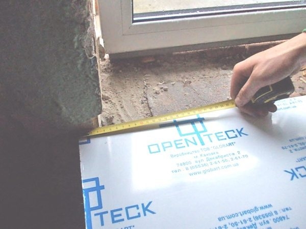 Монтаж подоконников и откосов своими руками: фото, видео, инструкция Монтаж подоконников и откосов своими руками: фото, видео, инструкция