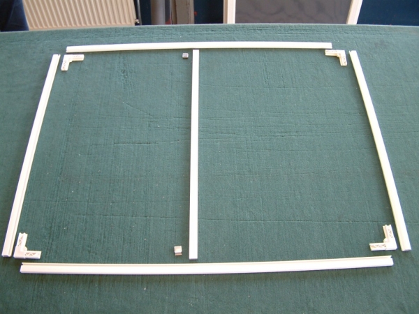 Как установить москитную сетку на окно своими руками Как установить москитную сетку на окно своими руками