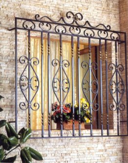 Решетки на окна — 100 фото готовых решений Решетки на окна — 100 фото готовых решений