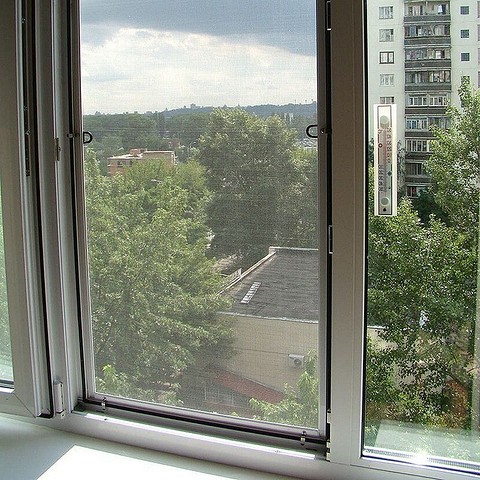 Виды креплений для москитной сетки и их установка Виды креплений для москитной сетки и их установка