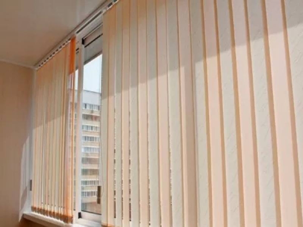 Как правильно выбрать жалюзи на балкон Как правильно выбрать жалюзи на балкон