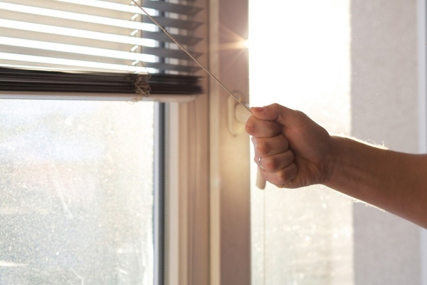 Как правильно выбрать жалюзи на балкон Как правильно выбрать жалюзи на балкон